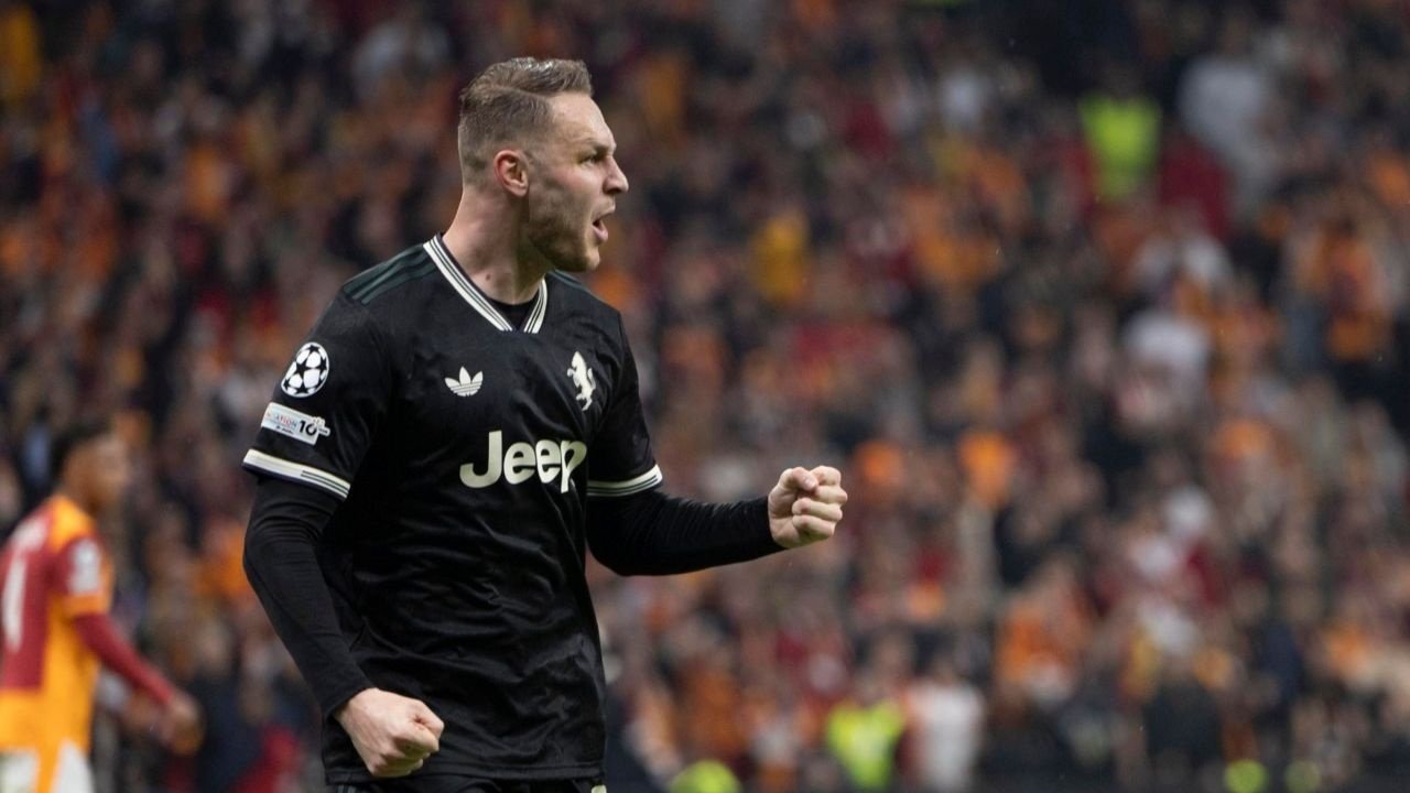 La Juventus di Luciano Spalletti cade 1-0 contro la Cremonese nell’amichevole disputata alla Continassa. Decide in avvio Bonazzoli, servito da Licina, mentre nella ripresa i bianconeri, con tanti giovani in campo, sfiorano il pareggio colpendo un palo e una traversa.