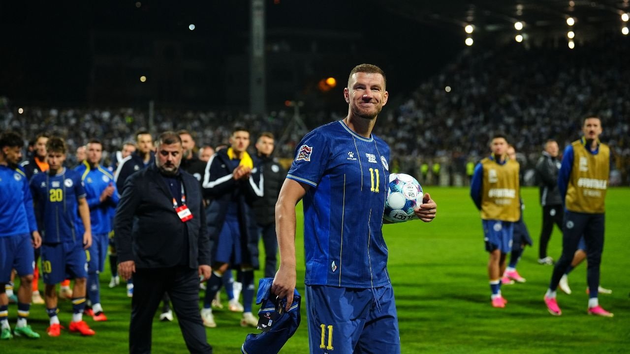 Bosnia y Suecia igualaron 1-1 en la tercera jornada de la Liga de las Naciones. El partido tuvo como gran protagonista a Edin Dzeko, que a sus 40 años se retiró del combinado nacional.
