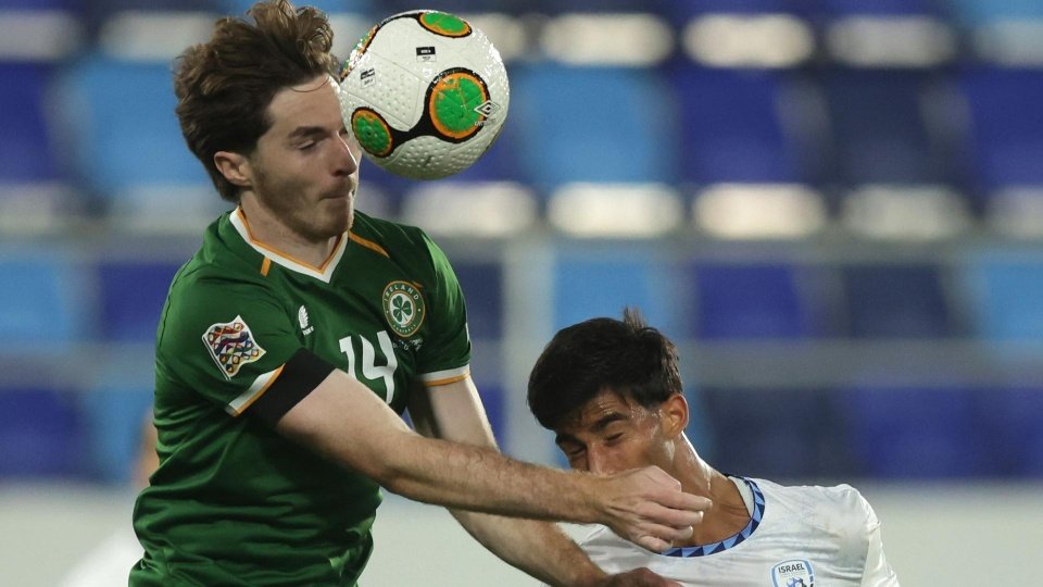 Irlanda e Israel empataron 1-1 días después del triunfo por 0-3 de los locales a domicilio. Un partido raro y sin público.