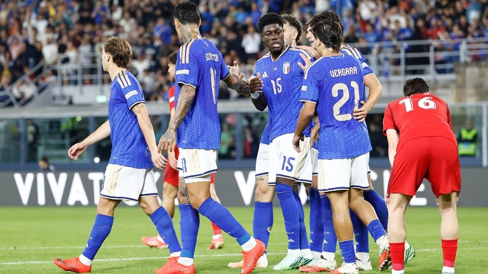 Italia 3-1 Turquía: la 'Azzurra' endereza el camino