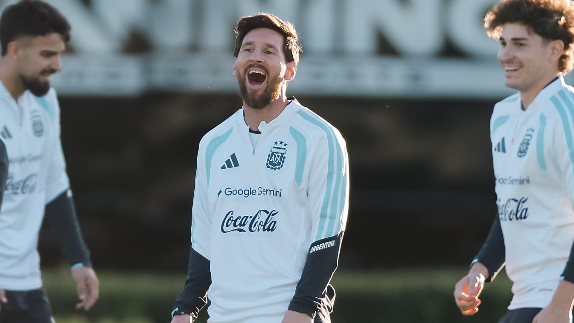 Messi bids farewell: 