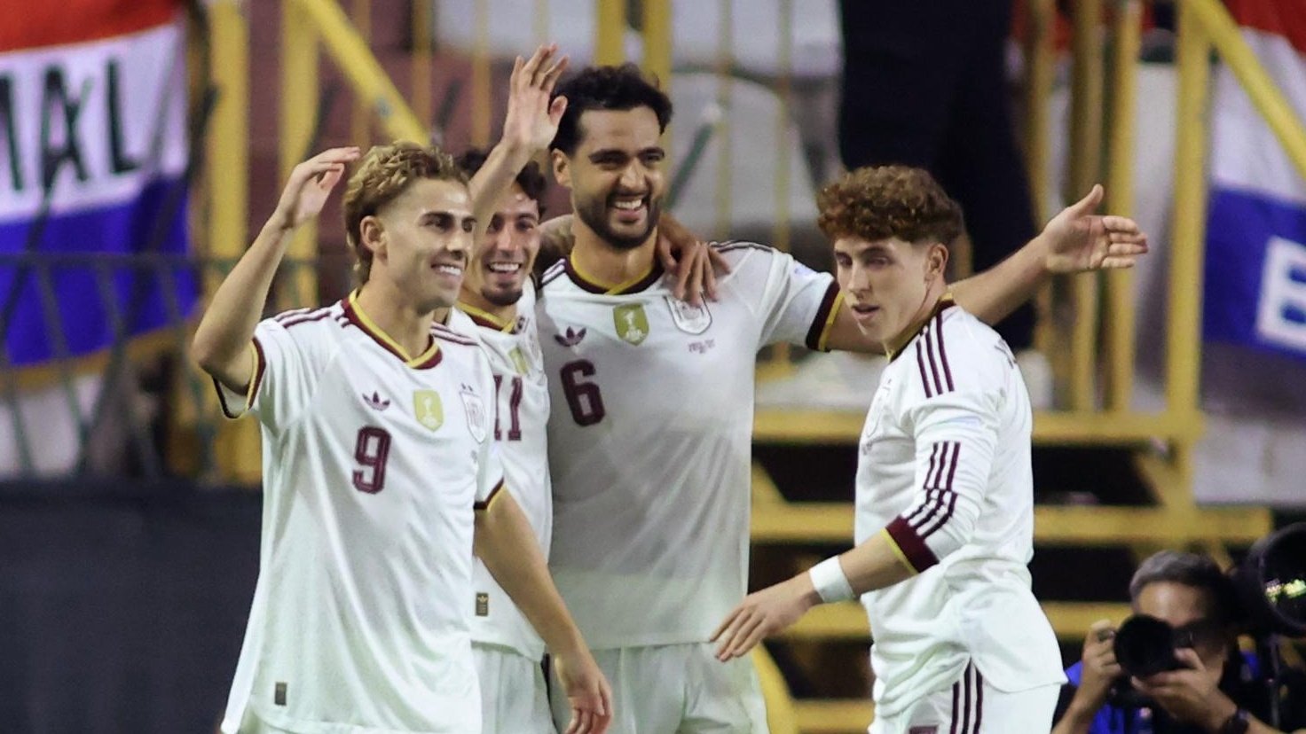 Mikel Merino consumou a reviravolta diante da Croácia. EFE