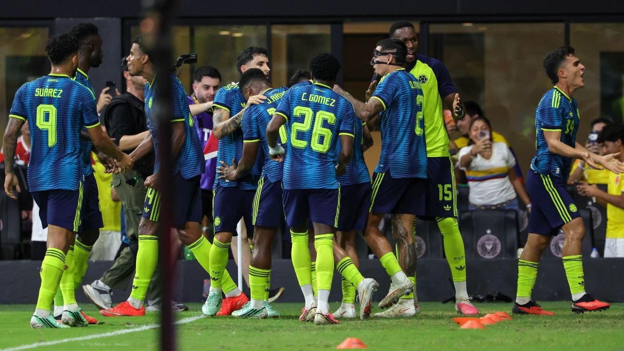 Colombia se impuso por 2-0 a Perú en Miami. Los tantos de Samuel Velásquez y Daniel Arcila fueron suficientes para despedir la ventana FIFA de octubre con buen sabor de boca.