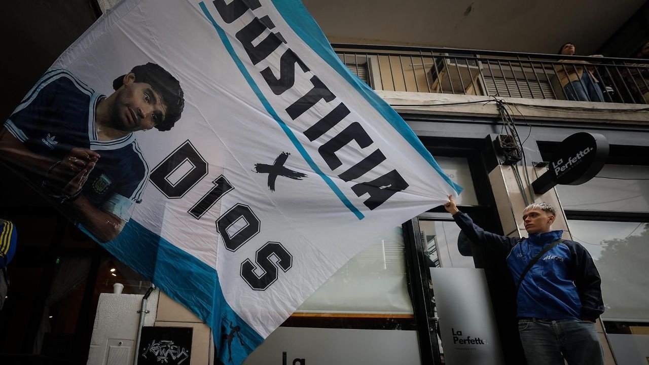 Piden 12 años de cárcel para el médico de Maradona