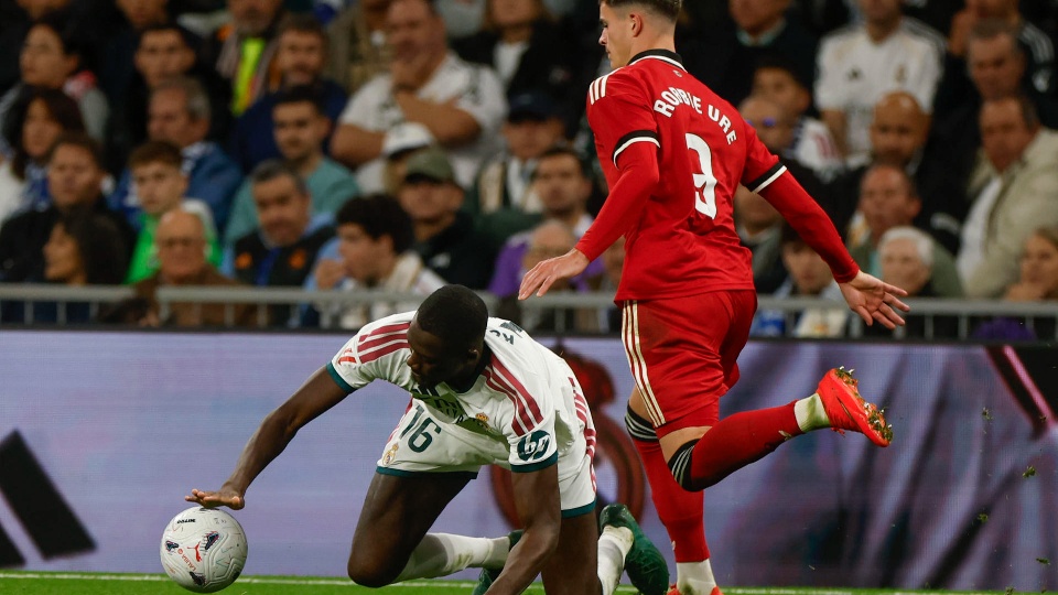 El Sevilla reclama ante LaLiga y exige todas las imágenes del Bernabéu