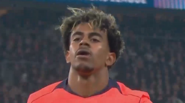 Lamine Yamal brilha com golaço e empata para o Barcelona