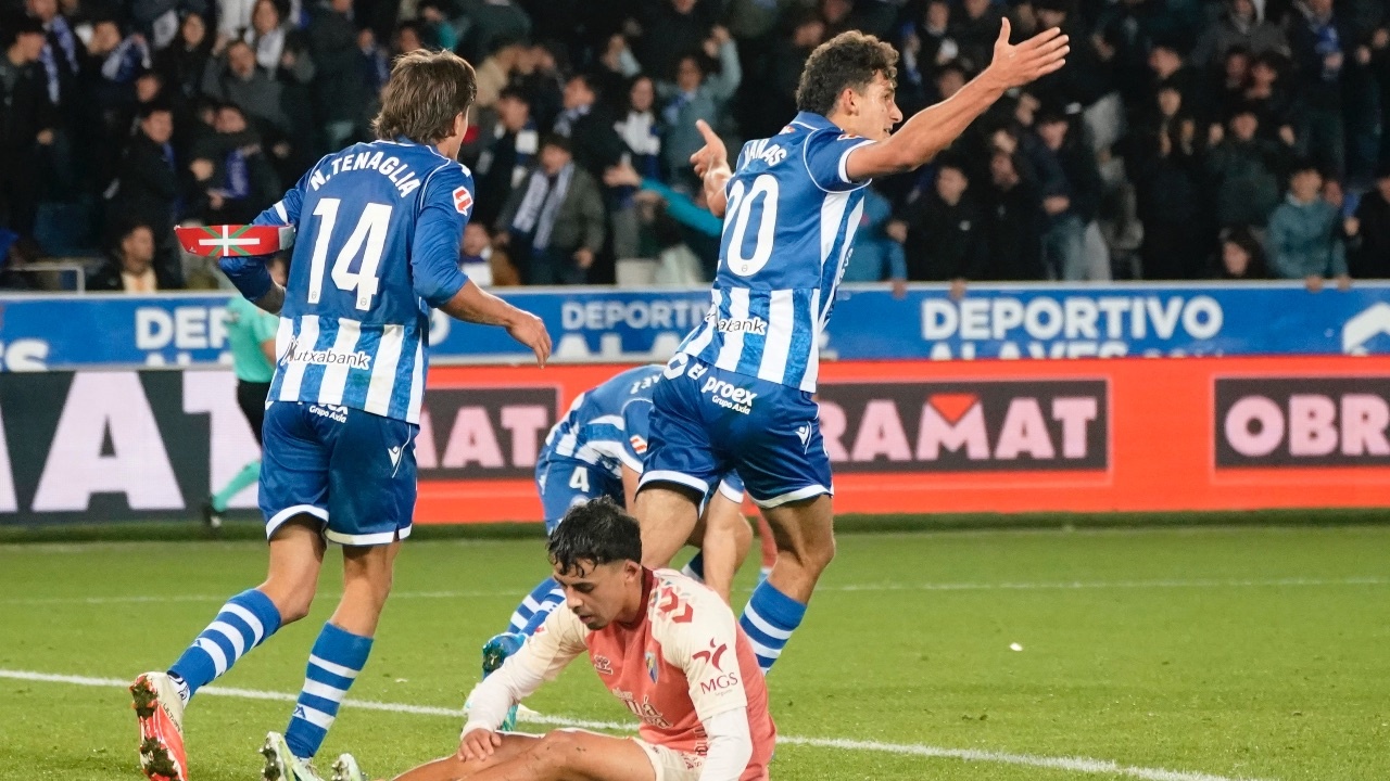 Deportivo Alavés 1-1 Málaga: hay que tener mañas en Primera