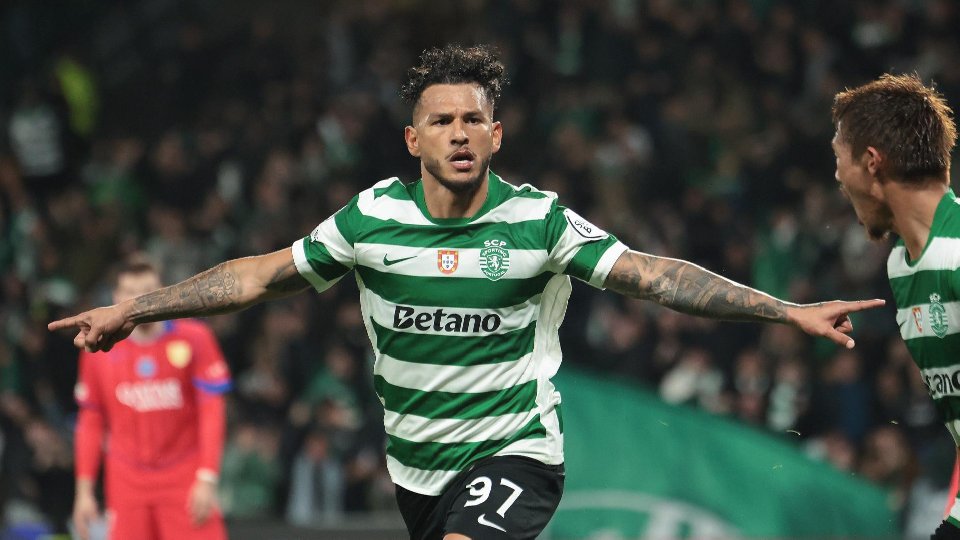 Suárez brilha e rende milhões ao Sporting na vitória sobre o PSG