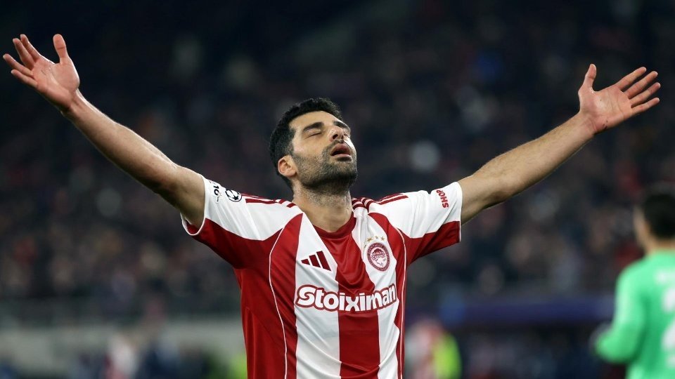 El Olympiacos se mantiene con vida