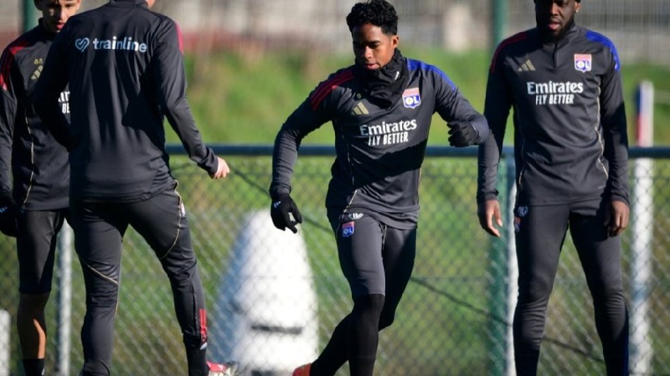 Endrick révèle les mises en garde de Mbappé et Camavinga sur l'intensité de la Ligue 1