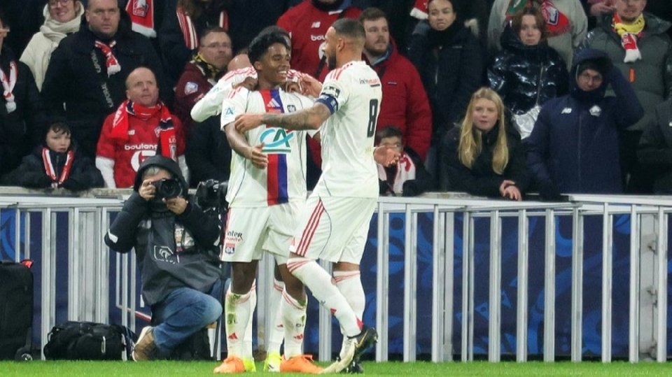 Endrick aposta em treino personalizado e acredita em títulos pelo Lyon