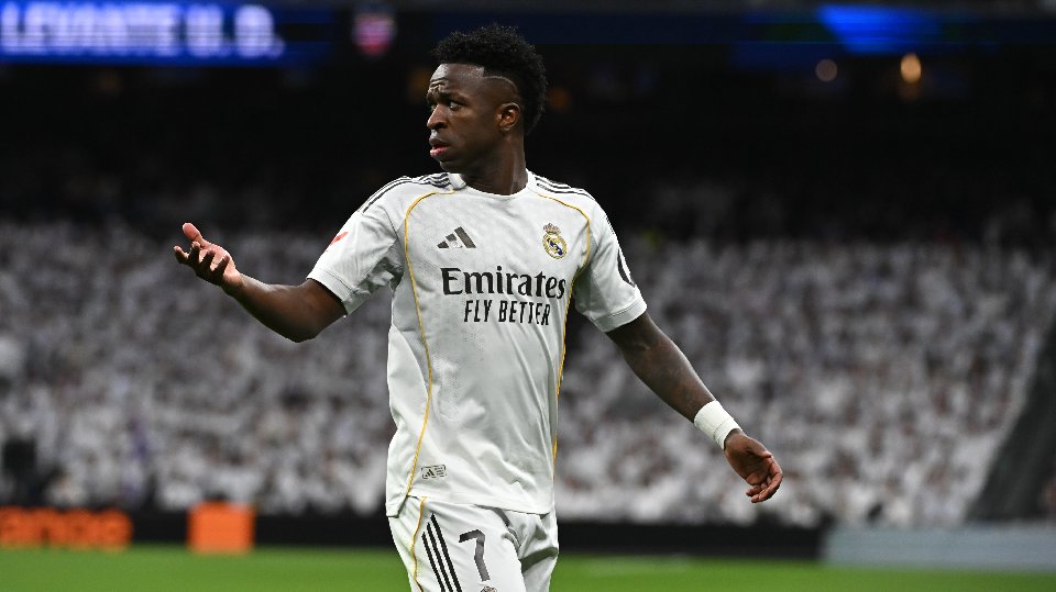 Vinicius Jr e il legame oltre la rivalità: l'amicizia con le stelle di Barcellona e Liverpool