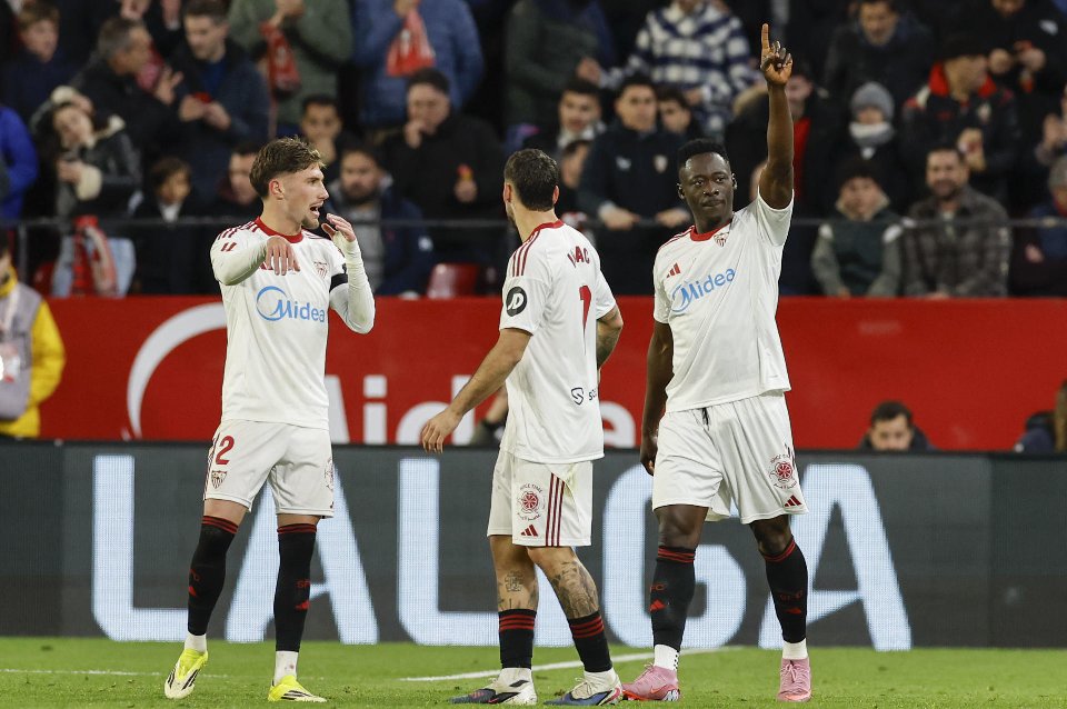 El Sevilla abate a un pobre Athletic