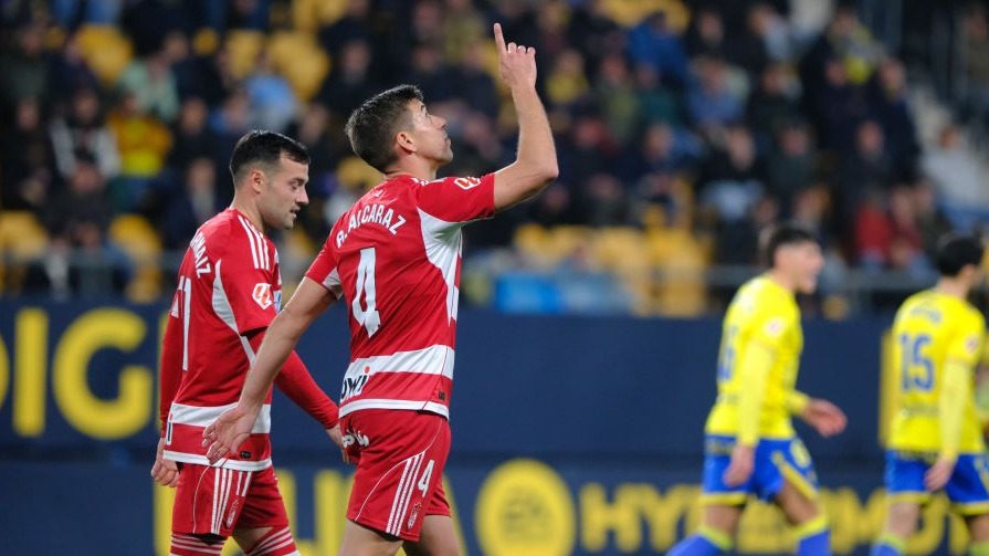 El Granada evita problemas