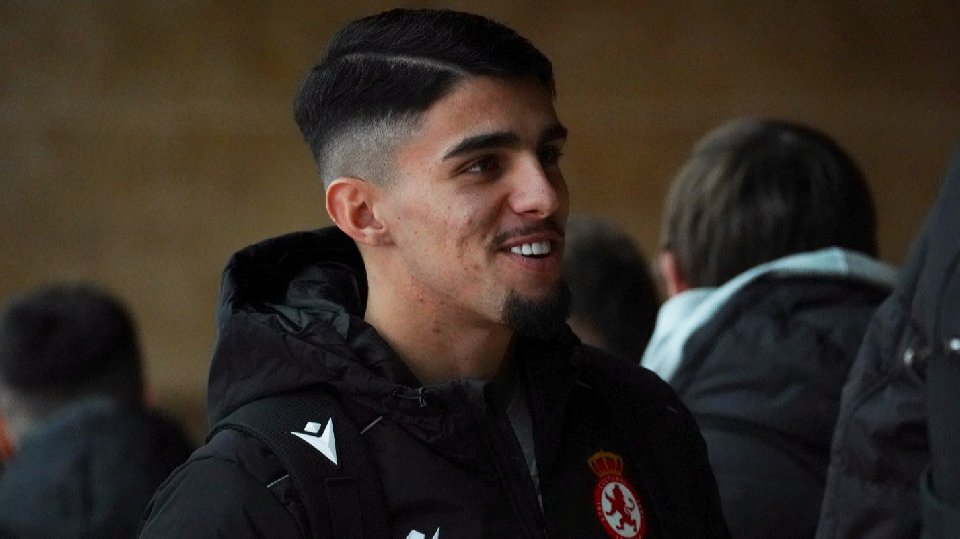 La Cultural, rumbo a Ceuta tras una mañana de retrasos y aterrizaje frustrados