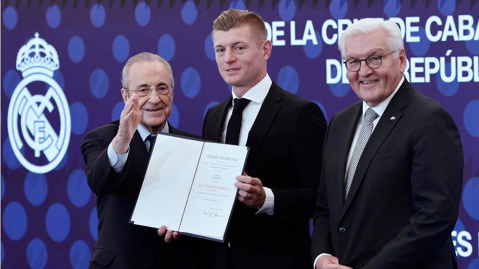 Toni Kroos elogia “cultura de família” do Real Madrid e liderança do Florentino Pérez