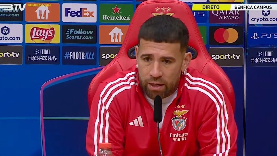 Otamendi mantém mistério sobre futuro no Benfica e não descarta River Plate