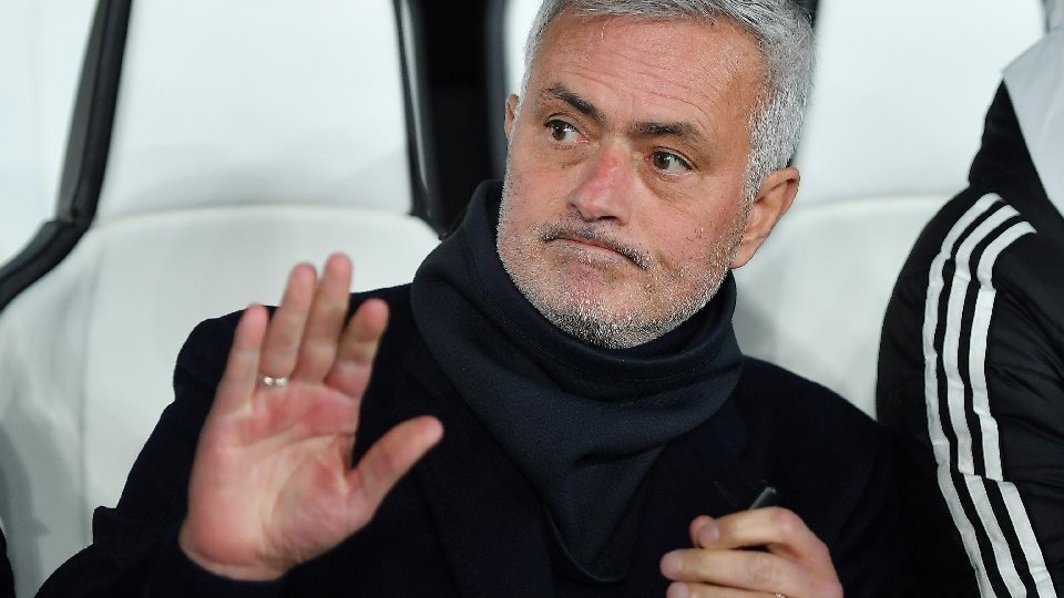 Wright-Phillips recalls Mourinho's explosive dressing room methods