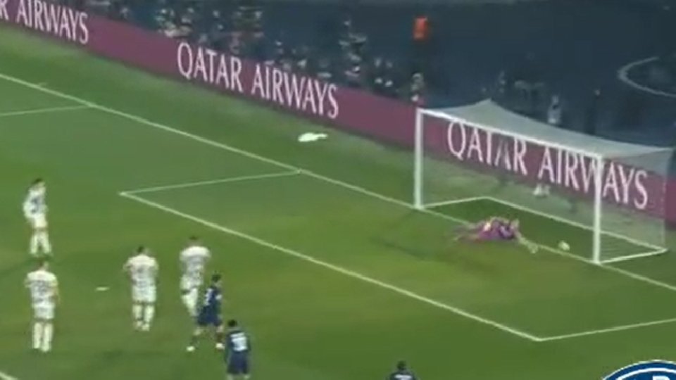 Vitinha resgata PSG após penálti falhado de Dembélé e coloca parisienses no top-8