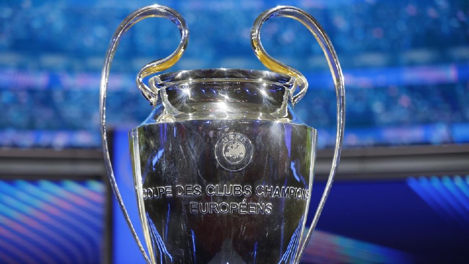 Así funciona el sorteo del 'play off' de la Champions League 2025-26