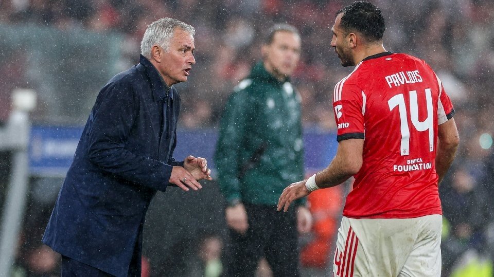 Após triunfar de forma épica sobre o Real Madrid na Champions, o Benfica dominou o jogo frente ao Tondela, mas voltou a esbarrar na resistência adversária e no guarda-redes Bernardo, mantendo o marcador em 0-0.