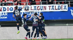 El ascensor funciona según la casa pese a las dos derramas