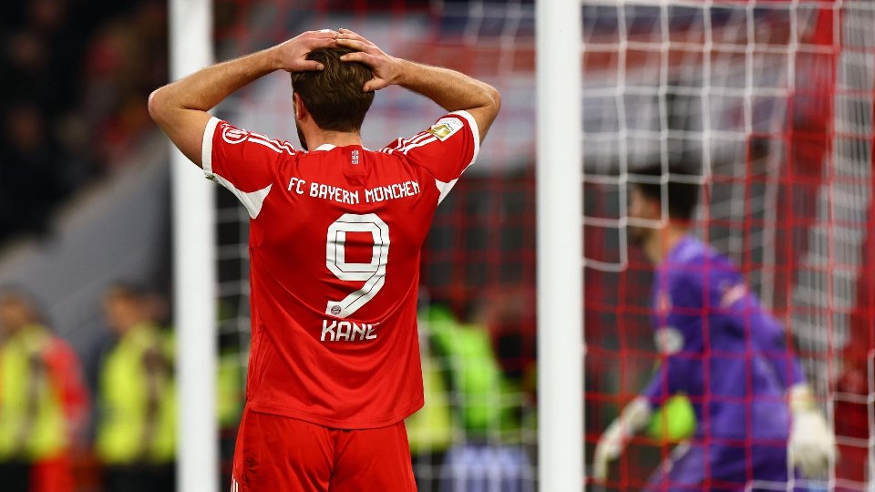 La renovación de Kane, en 'stand by' y con Arabia al acecho