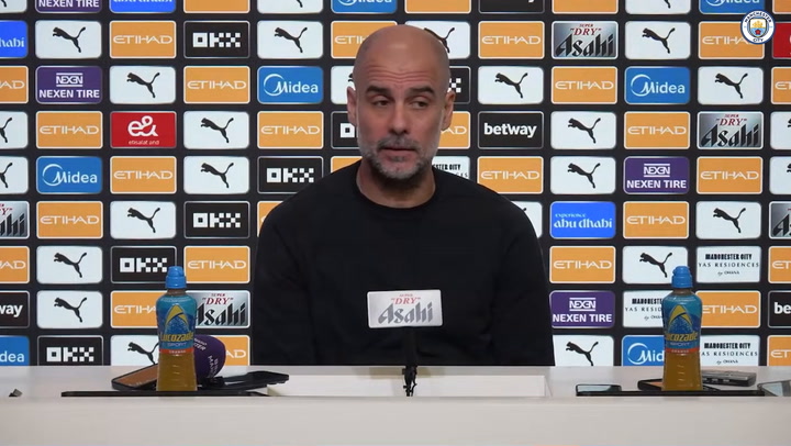 Pep, irónico con la inversión en fichajes: Me pregunto por qué el club no gasta más dinero