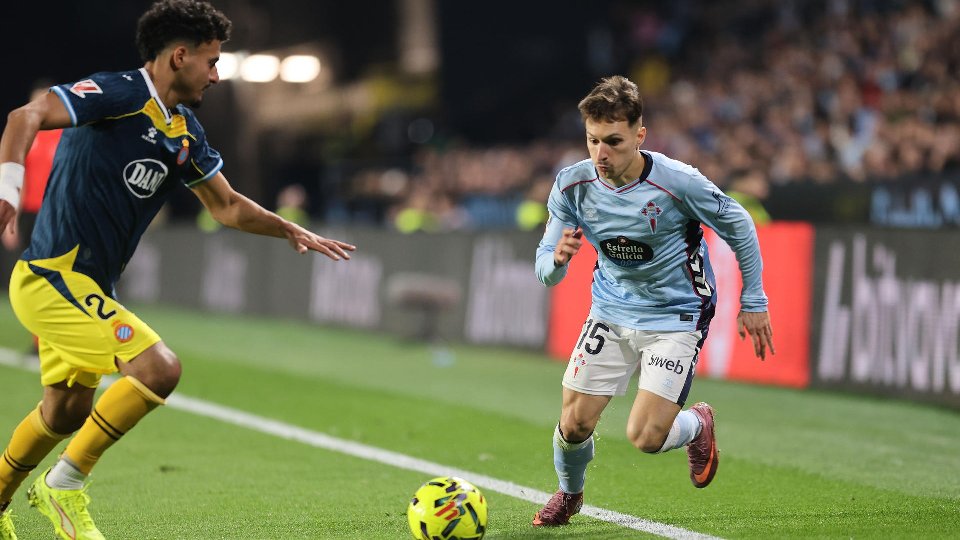 El Alavés gana a Sevilla y Espanyol en la 'pole' por Bryan Zaragoza