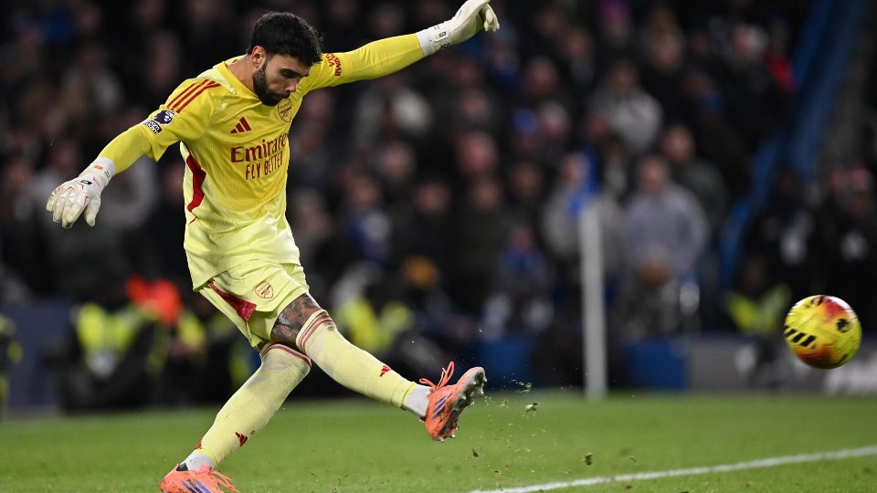 Un lobo teóricamente inofensivo atemoriza al líder de la Premier