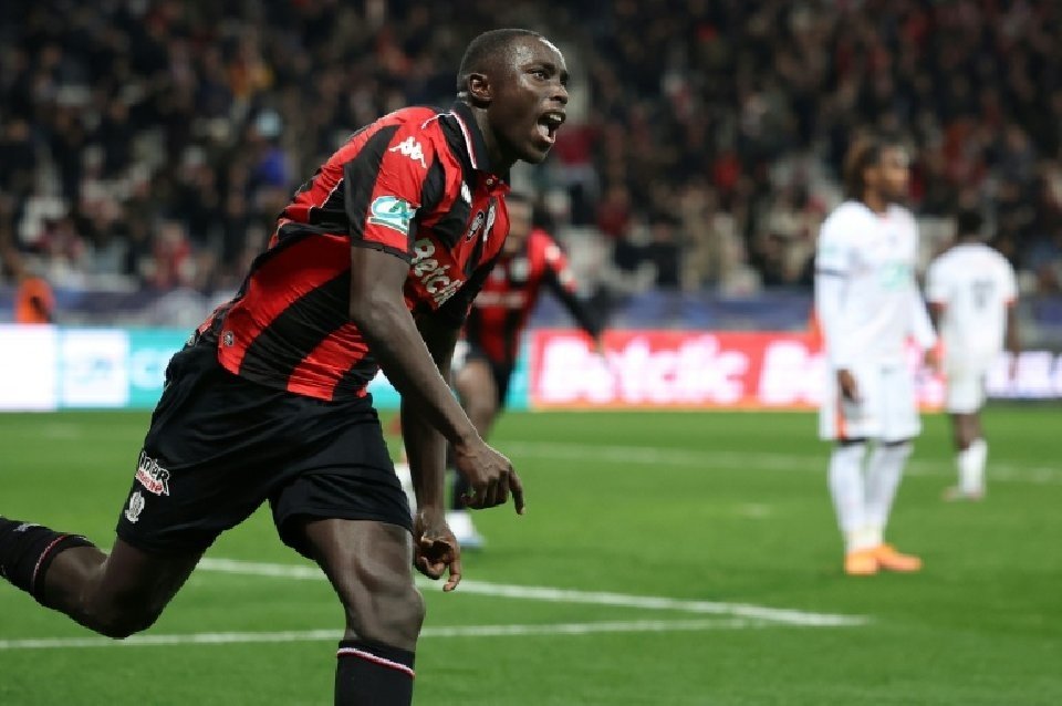 Après avoir été mené 2-0 par Montpellier à la 69e minute, Nice s'est qualifié pour les quarts de finale de Coupe de France dans les arrêts de jeu grâce à un but de Sofiane Diop (3-2) mercredi soir à domicile.