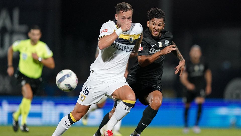 El Valencia adelanta el fichaje de Justin de Haas para verano