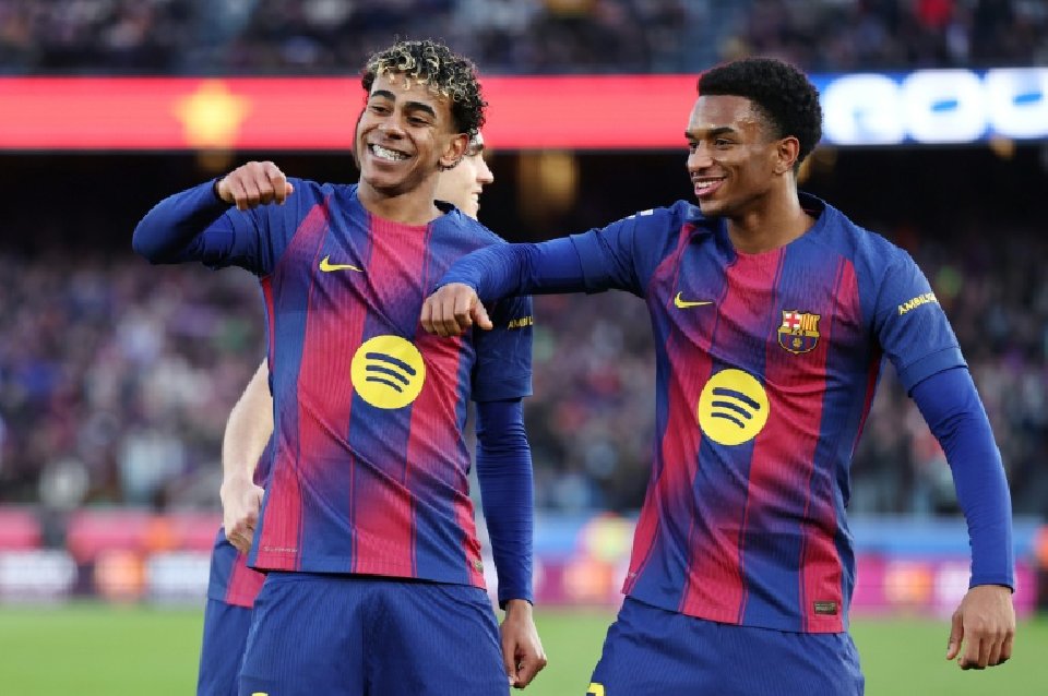 Le Barça s'échappe provisoirement en tête, deux matches reportés