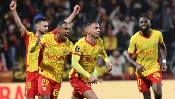 El Lens verá líder el PSG-Marsella