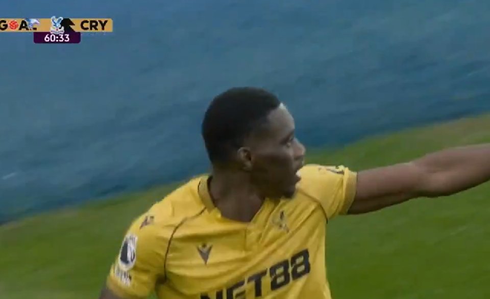 El Palace acierta en un debut desacertado de Larsen