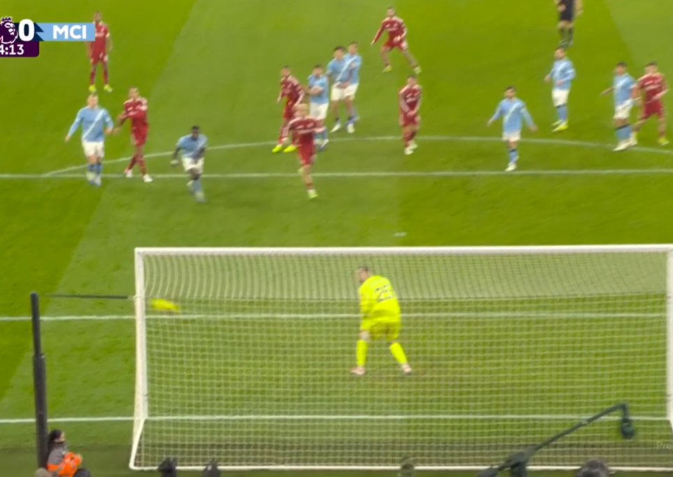 Szoboszlai, protagonista: de la 'folha seca' a romper el fuera de juego del gol del City