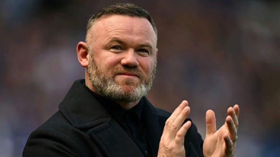 Rooney advierte a los 'spurs': Están en la lucha del descenso