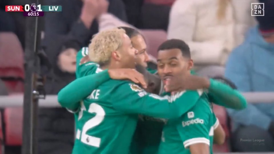 Van Dijk apaga la luz del Sunderland