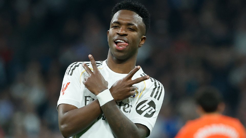 El Real Madrid se ordena y se desmelena