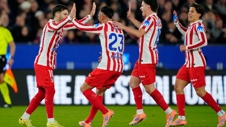 Barrios y Nico, fuera de la lista de Champions