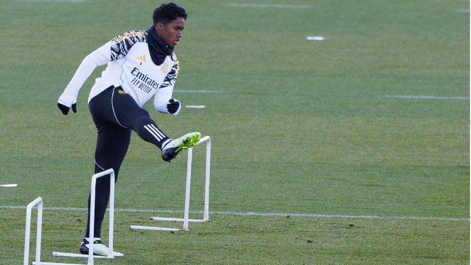L'agent d'Endrick dément toute velléité de départ du Real Madrid