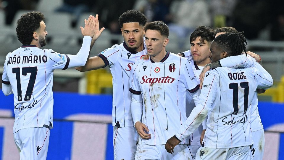 Santiago Castro acude al rescate del Bologna