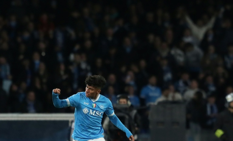 Todo sigue igual de apretado