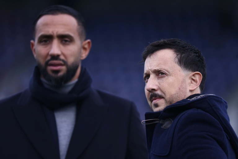 El Marsella readmite a Benatia y aparta a Pablo Longoria