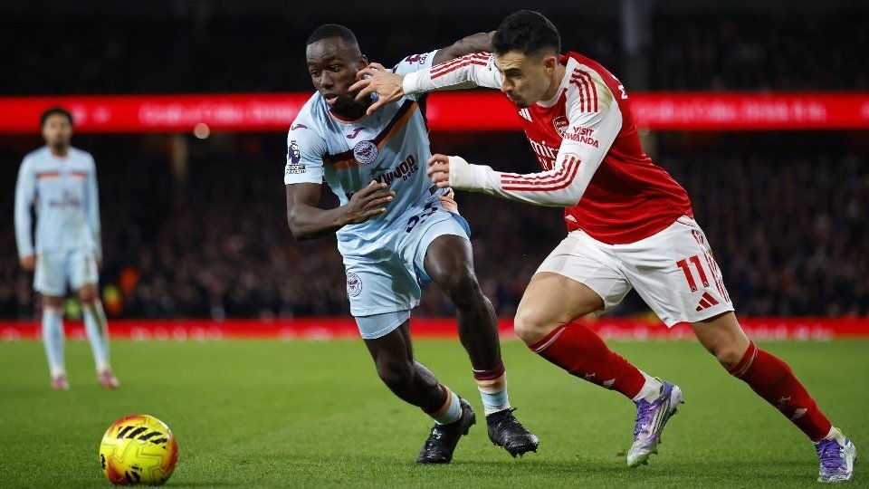 La Juventus studia il rientro a Torino del terzino destro del Brentford Michael Kayode, monitorato con attenzione nel corso delle ultime stagioni.