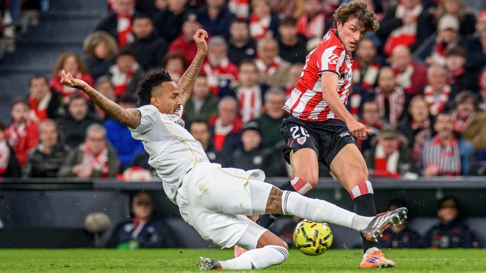 Valverde se cae de una lista a la que vuelve Militao