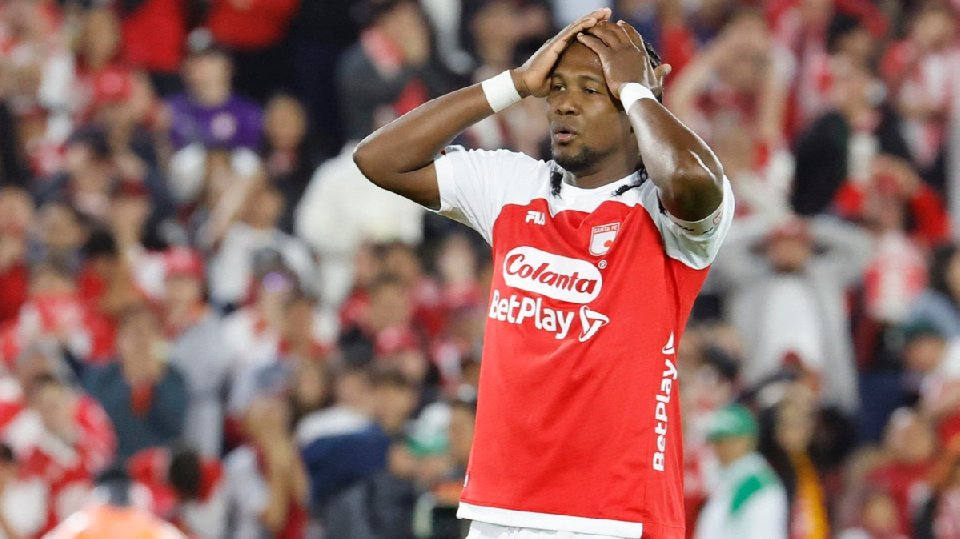 Los 40 le empiezan a pesar a Hugo Rodallega