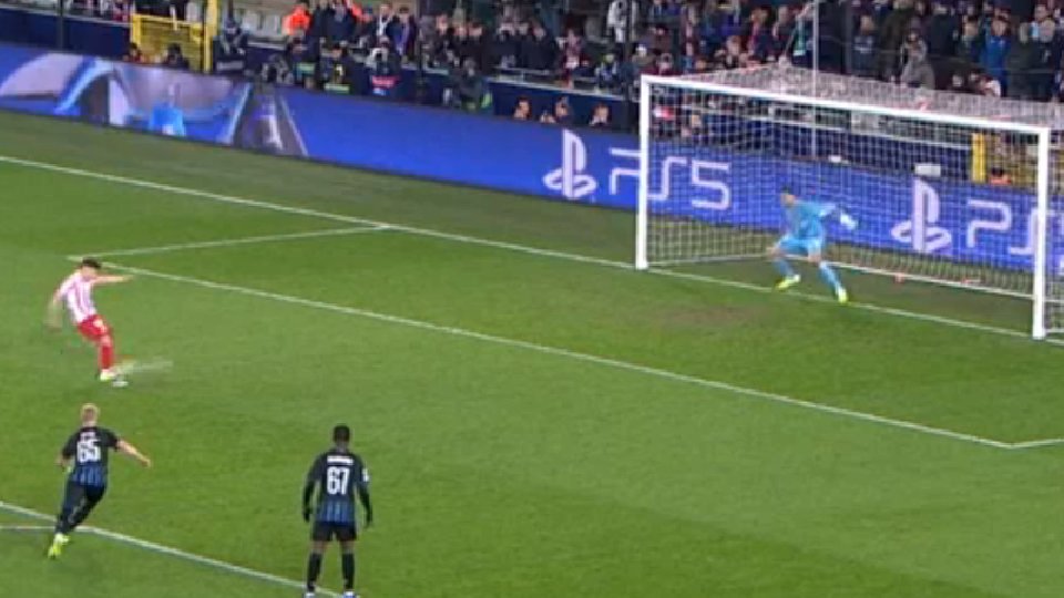 La Champions, el cobertizo de Julián: gol de penalti y 0-1