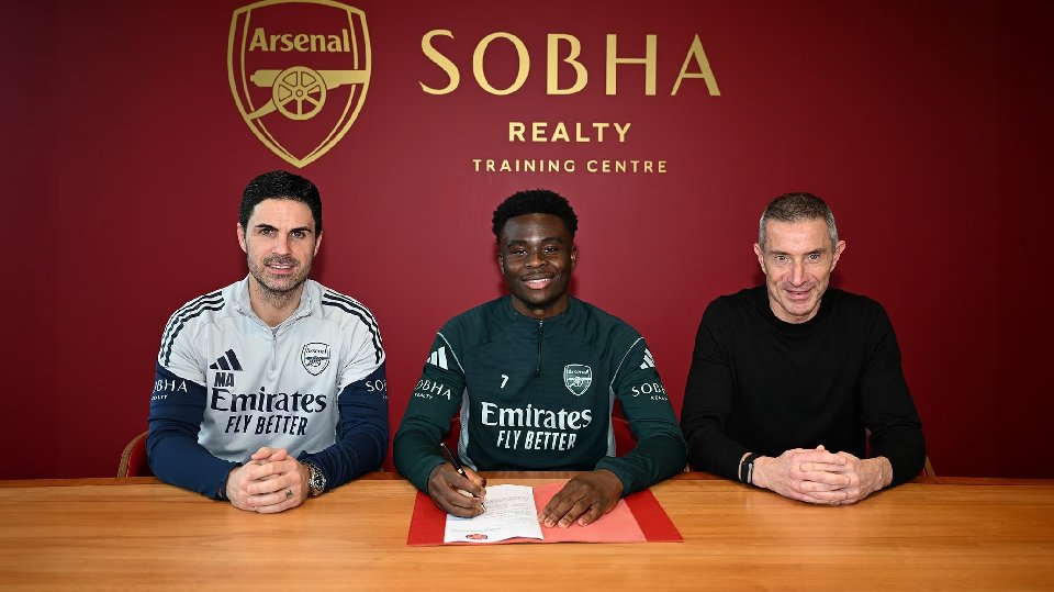Saka renueva con el Arsenal hasta 2031