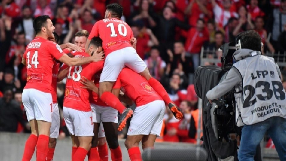 Football / Nîmes Olympique : le nouveau logo appelé à disparaître